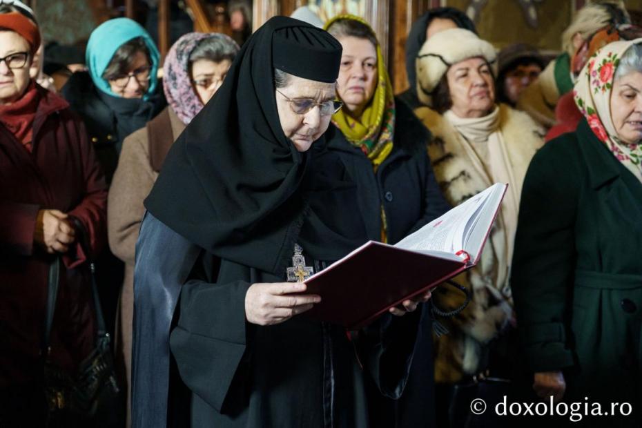 Credincioșii ieșeni s-au rugat alături de PS Nichifor Botoșăneanul la hramul Mănăstirii Copou  / Foto: Mihail Vrăjitoru