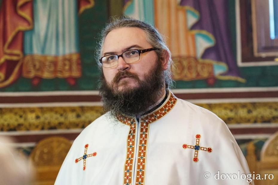 Slujire arhierească la Capela „Sfântul Spiridon” din cadrul Căminului de bătrâni Leorda / Foto: Mihail Vrăjitoru