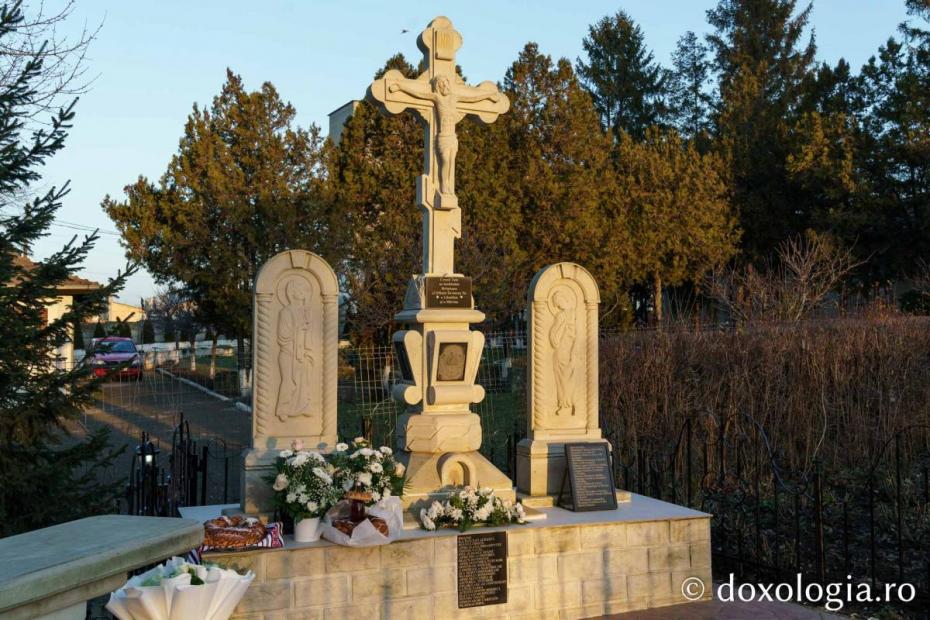 Slujire arhierească la Capela „Sfântul Spiridon” din cadrul Căminului de bătrâni Leorda / Foto: Mihail Vrăjitoru